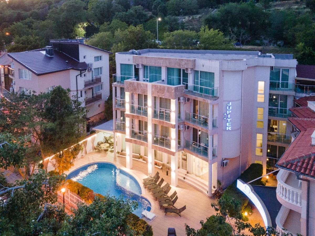 Family Hotel Jupiter Balchik Exterior photo