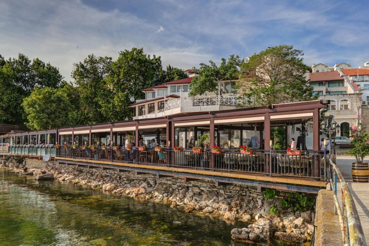 Family Hotel Jupiter Balchik Exterior photo