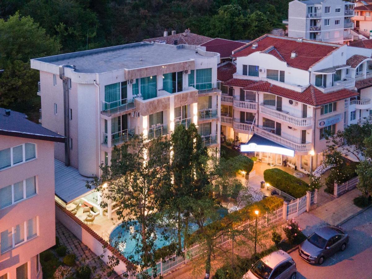 Family Hotel Jupiter Balchik Exterior photo